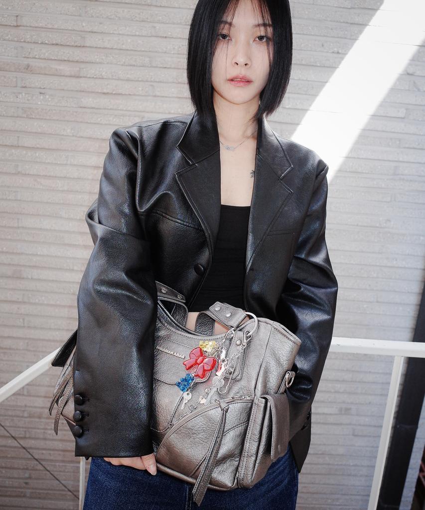 Iugamakaras Studded Leather Shoulder Bag (Silver)
