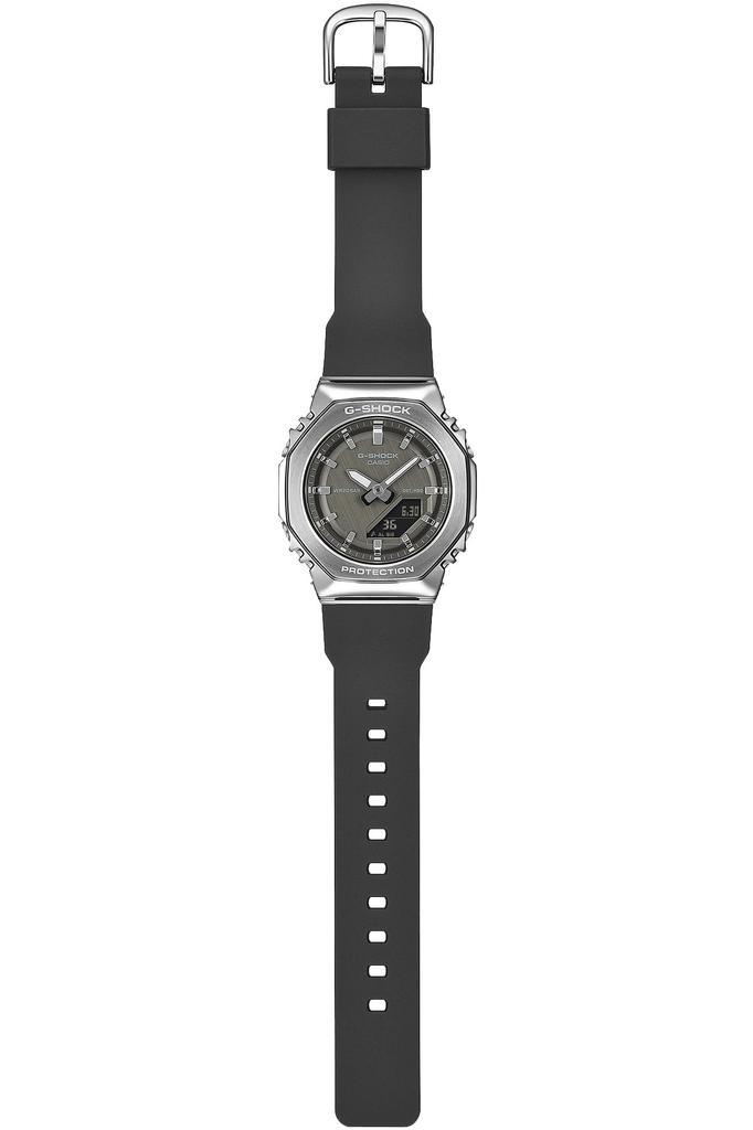 Часы Металлические Экологичные Серебристый x Черный [Casio] G-Shock Покрытые, Материал, GM-S2110-1A1JF, Женские,