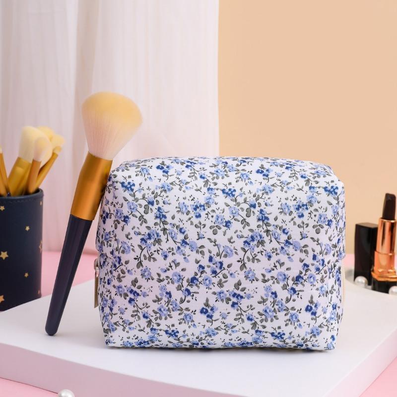 Women's Quilted Makeup Bag Floral Cosmetic Bag Beauty Travel Toiletry Bag Organizer Cotton Makeup Brushes Storage Case