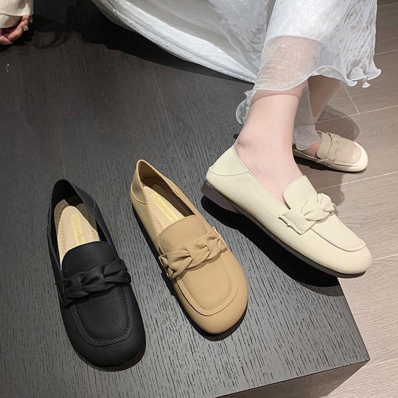 Французский с юбкой, маленькие кожаные туфли, женские весенние новые модели 2025 года, два лофера на одну ногу, мягкие кожаные одинарные туфли на мягкой подошве