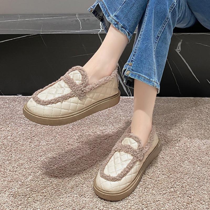 2024 Женская домашняя хлопковая обувь для студентов, универсальная теплая плюшевая обувь, зимняя обувь с бархатным нескользящим плоским дном в горошек