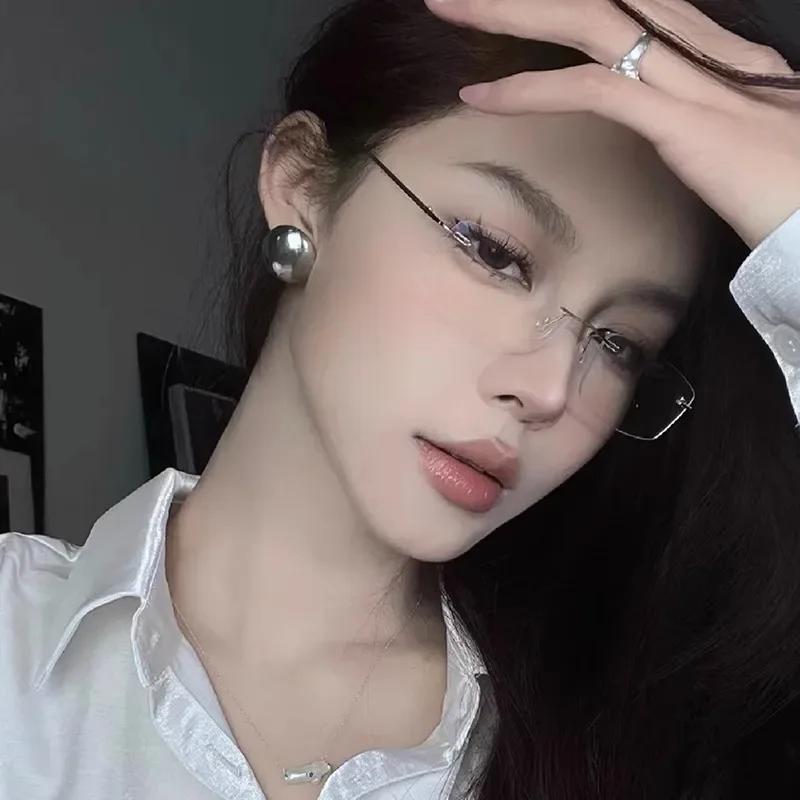 Popular Frameless Elegant Women's Myopia Glasses Ultra Light Neutral Gold Wire Premium Small Frame Anti Blue Light Glasses