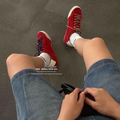 Кожаные ретро немецкие тренировочные кроссовки женские 2025 новые универсальные маленькие грязные туфли на шнуровке плоские повседневные спортивные кеды женские