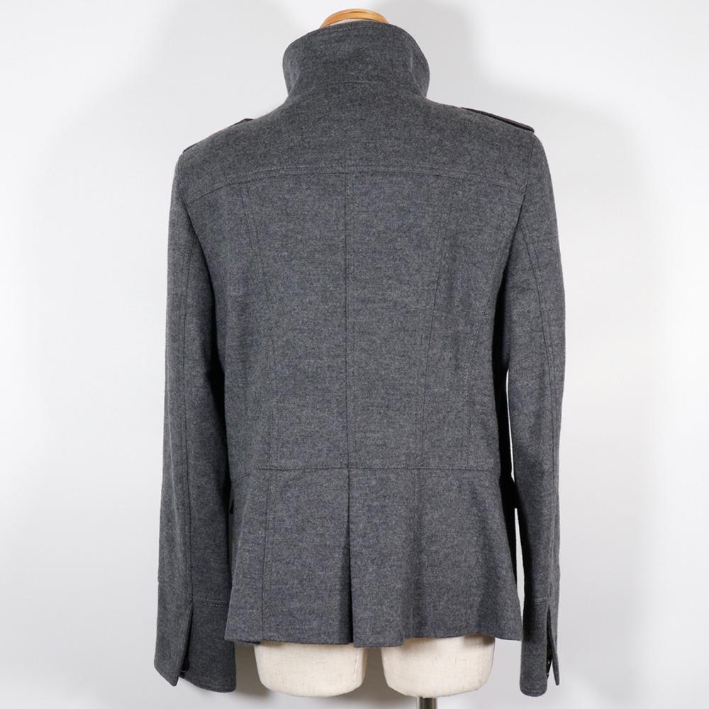 Burberry Куртка Другая верхняя одежда B2E03-248-07 серая шерсть Женская Б/у