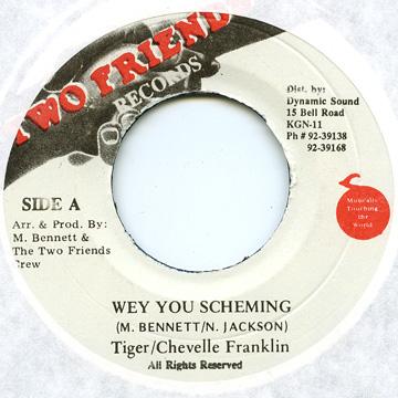 7-дюймовая пластинка TIGER / CHEVELLE FRANKLYN - Wey You Scheming none Two Friends Rec 1992 Ямайка Регги, Ска и Даб