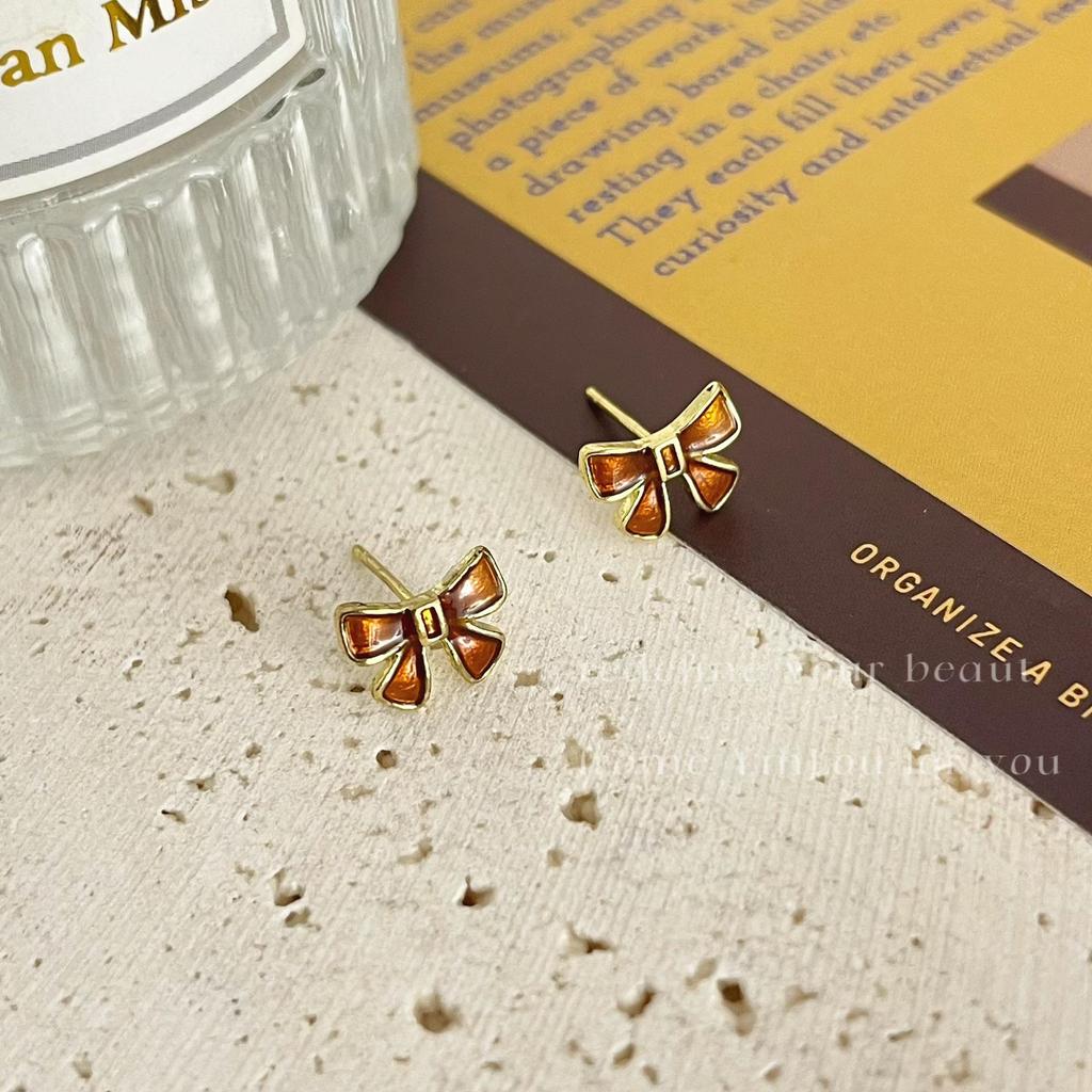 «Серьги-иглы Майяра 925»: "Янтарный жемчуг в стиле ретро для осени/зимы"