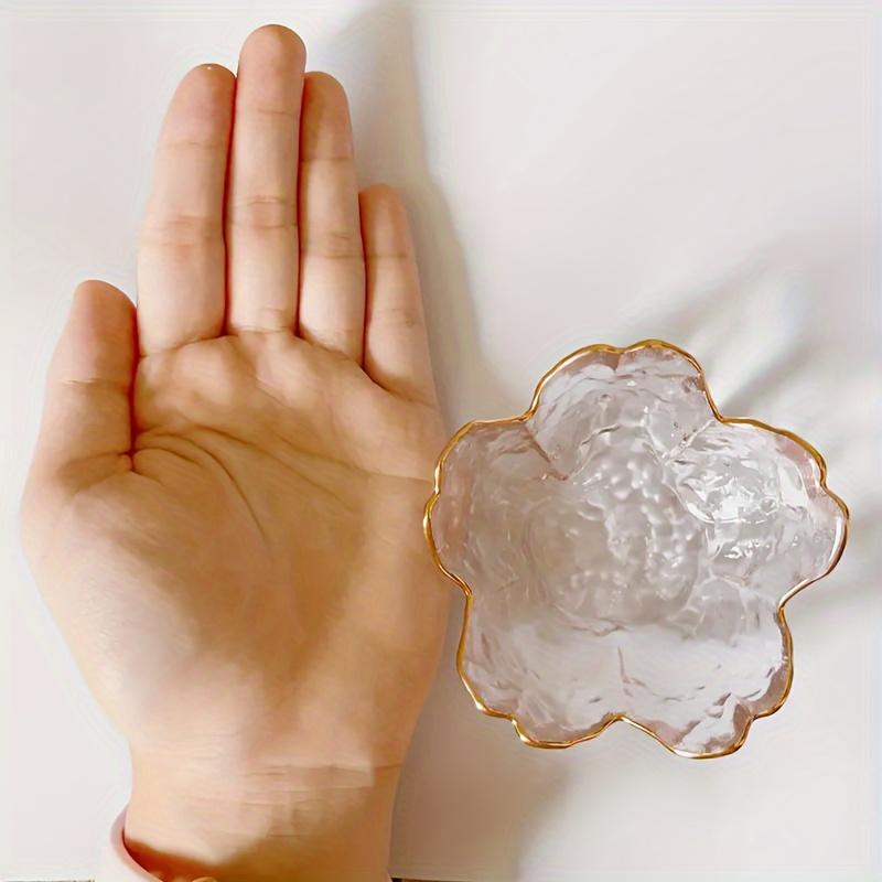 Набор из 6 стеклянных тарелок с японской вишней — элегантный и универсальный для закусок, десертов и декора стола