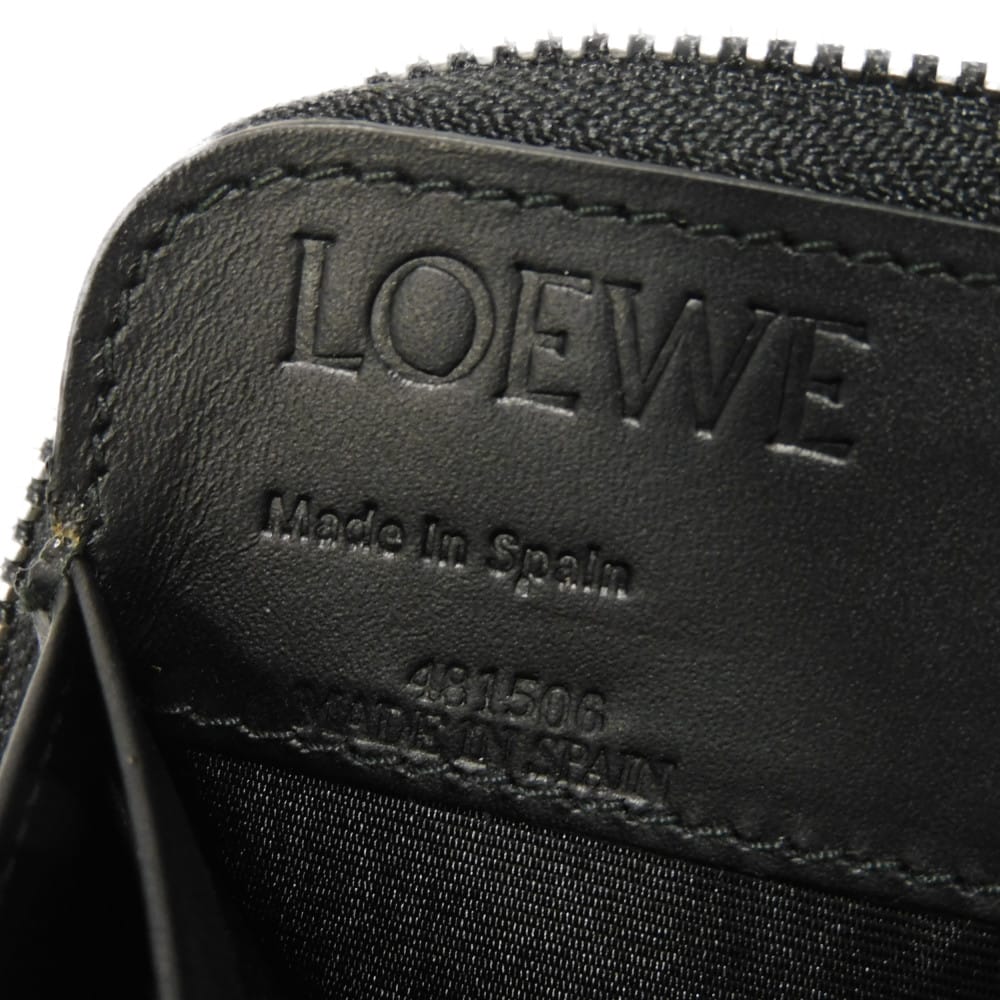 Used 12695 Zip Around Wallet 109N54.F13 7940 White Smooth Calfskin Zip Around Anagram Embossed Black Unisex from Japan