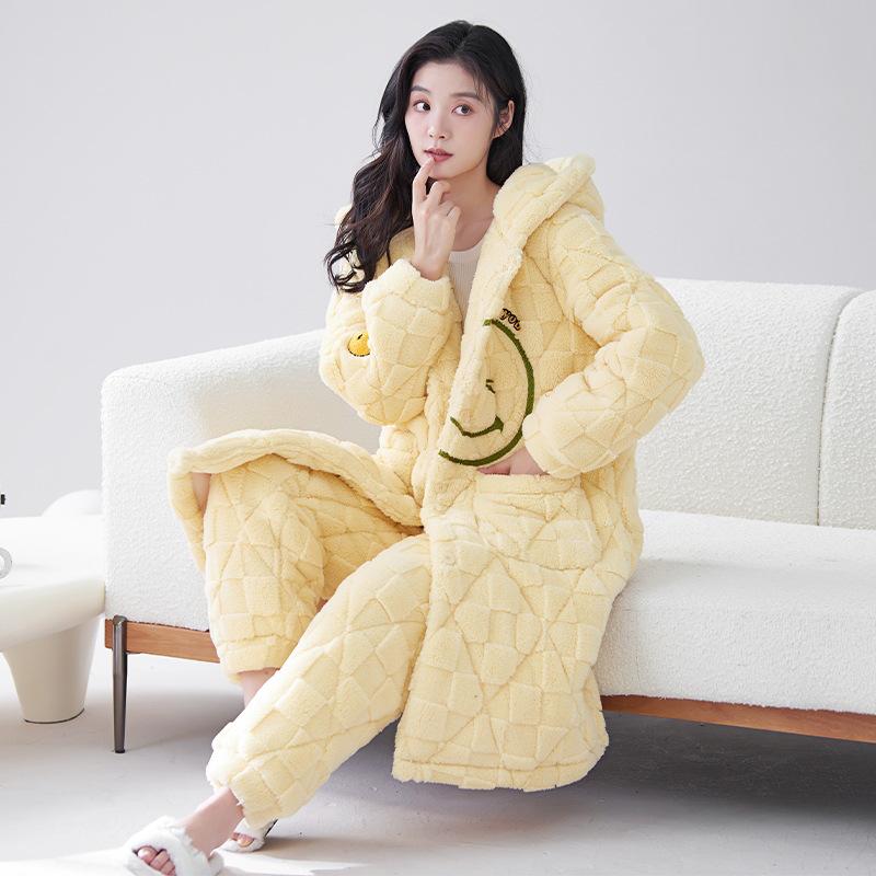 2023 Женская ночная рубашка из кораллового флиса: Плотный бархат с подкладкой, осенне-зимний, универсальный костюм для дома и улицы