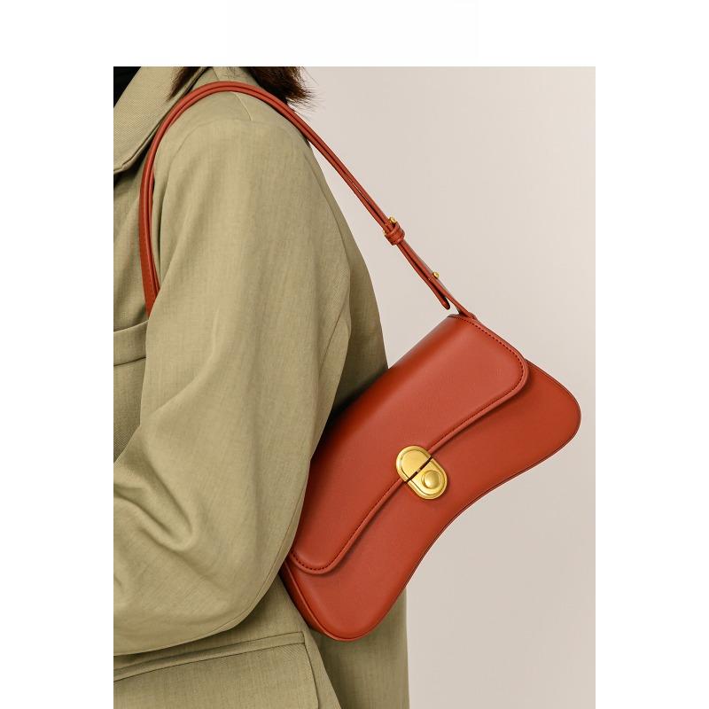 A Niche Design Baguette Leather French Underarm Bag, A Simple Commuting Single-shoulder Crossbody Bag