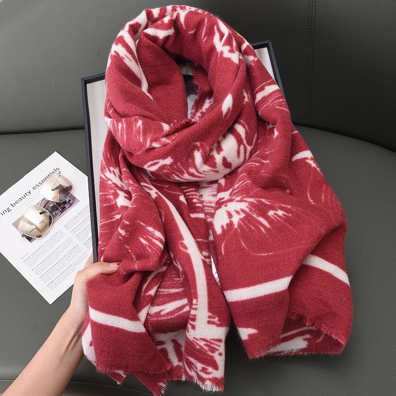 Autumn And Winter Flower Printed Cashmere Scarf Female Japanese And Korean Literary And Fresh Student Commuting Thickened Warm Shawl