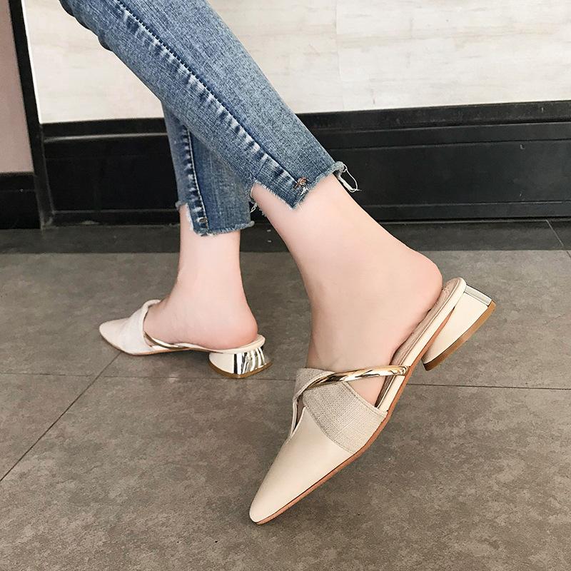 Summer New Pointed Sandals Women's Thick Heels Women's Shoes Fashion Bag Head Slippers Wear Low Heels