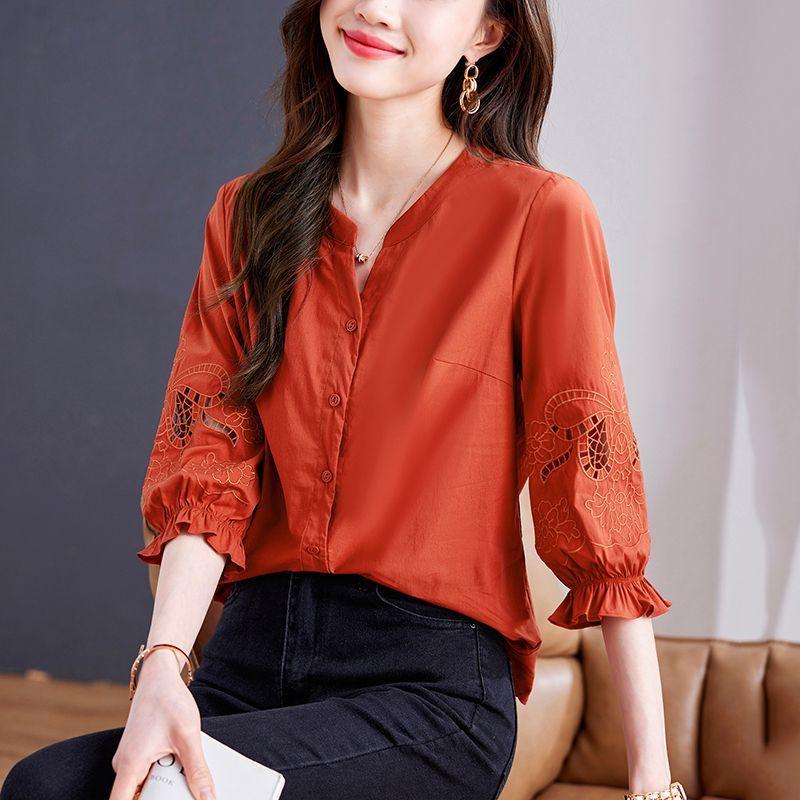Loose Summer Women's Hollow Embroidery Shirt In Pure Cotton Blouse