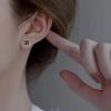 Черные серьги-гвоздики с четырехлистным клевером для женщин, серьги, подчеркивающие темперамент и индивидуальность, простые и универсальные серьги