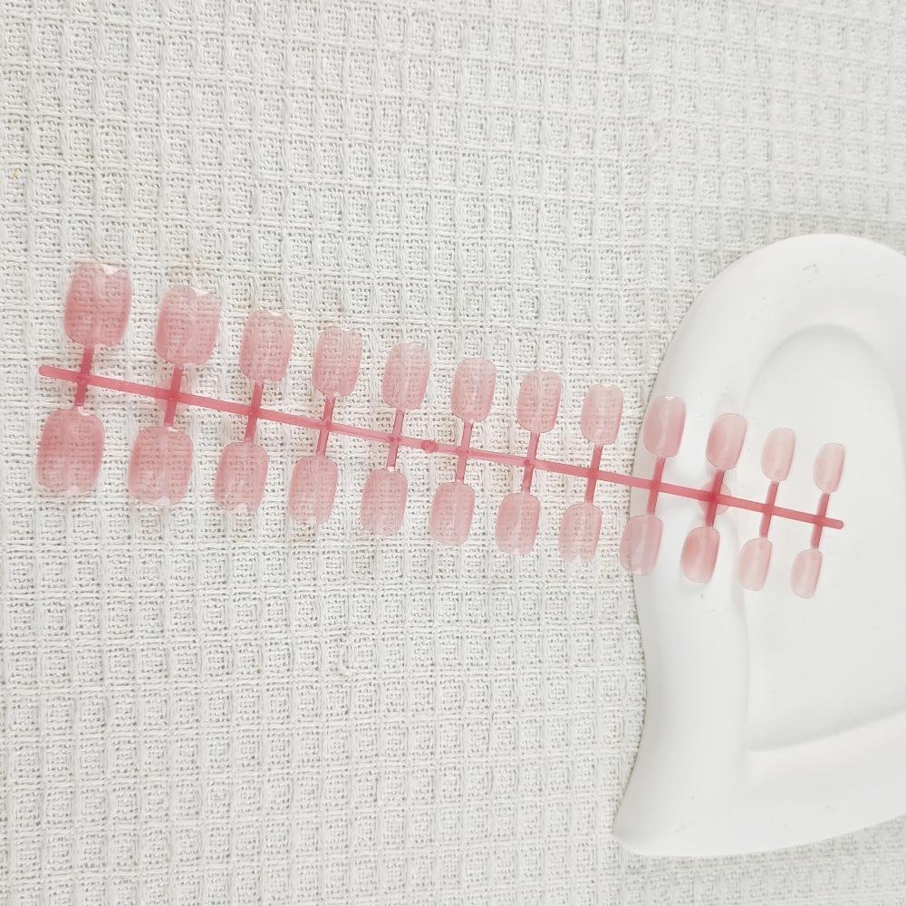 Накладные ногти, короткие круглые, без клея, 24 шт.
