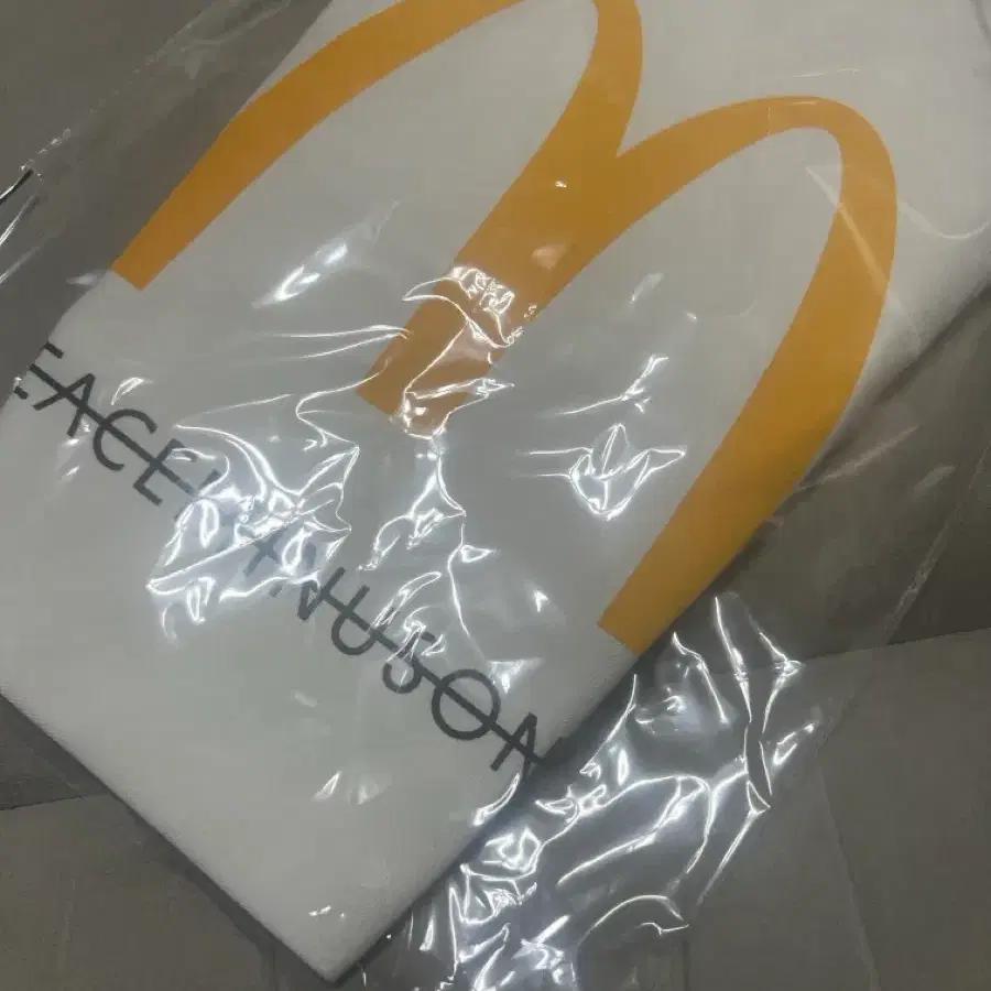G-DRAGON McDonald's Peaceminusone GD Eco Bag