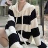 Женский свитер с капюшоном в черно-белую полоску, новая мягкая вощеная верхняя одежда, свободный, средней и длинной длины, ленивый, не продуваемый, вязаный свитер