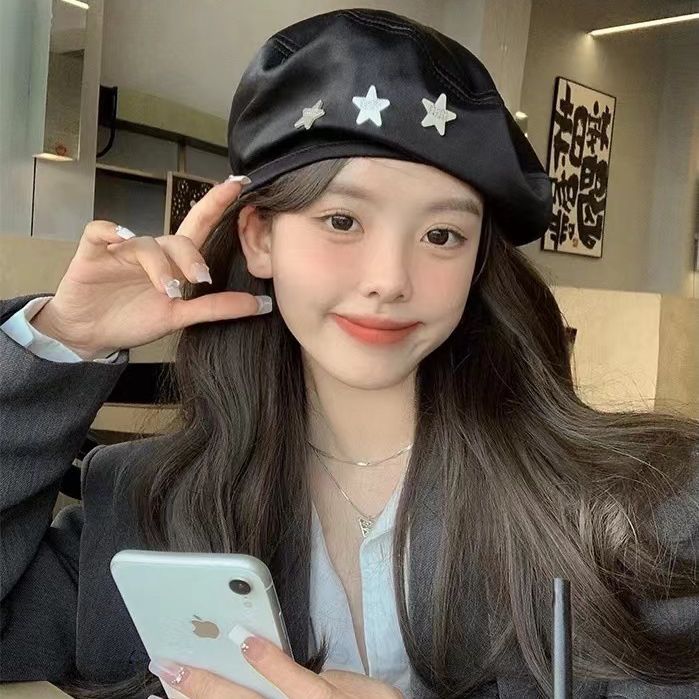Niche Black Beret Female Autumn And Winter British Style Metal Star Painter Hat Versatile Face Small Cloud Octagonal Hat