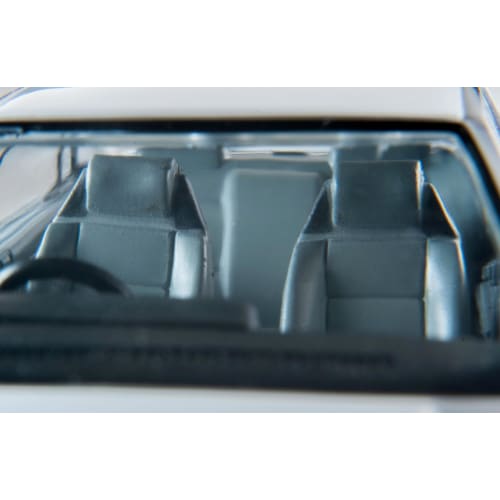 Tomytec Tomica Limited Vintage Neo 1/64 LV-N301a Nissan Skyline 4-Door HT GT Passage Twin Cam 24V White 1987 Model (Finished Model)