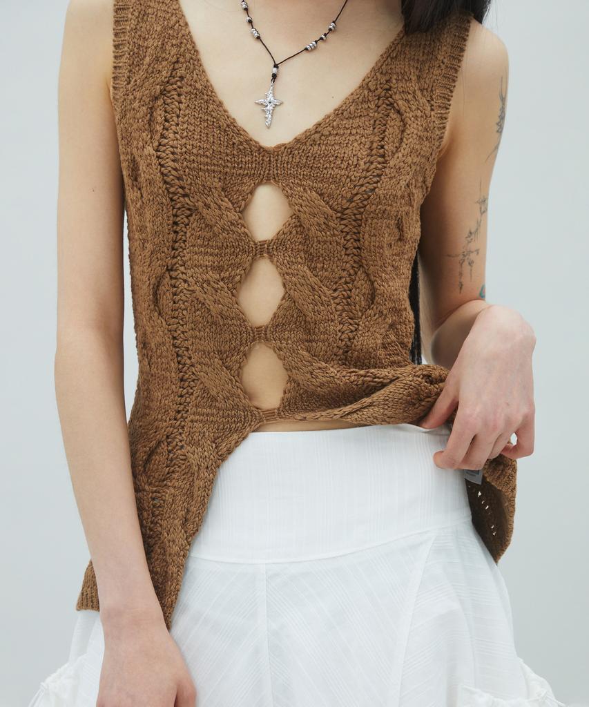 LALAFOX V-Neck Stitch Knit Vest Brown Br2Kv002