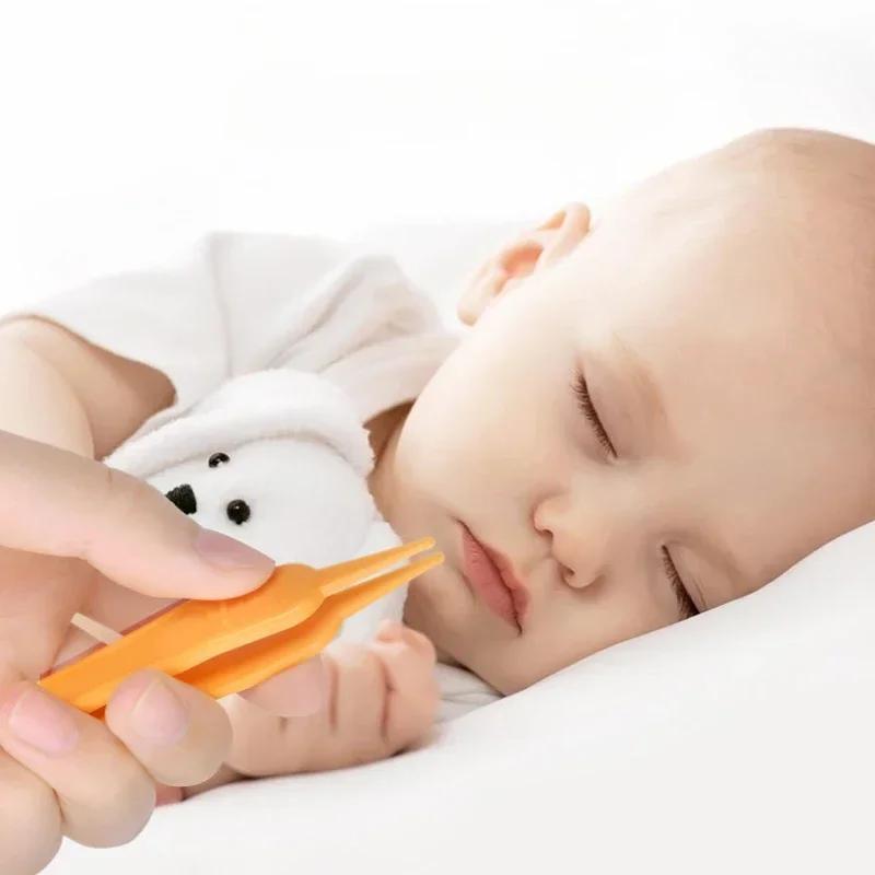 Silicone Baby Nasal Aspirator with Nose Cleaning Tweezers Set Syringe Nasal Irrigator with Tweezers for Newborn Infants Kids