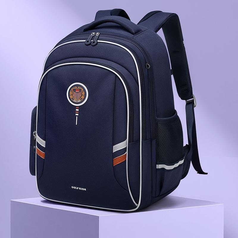 GOLF's new elementary school backpack for grades one, two, three, to six is lightweight and reduces the burden on boys and girls' backpacks