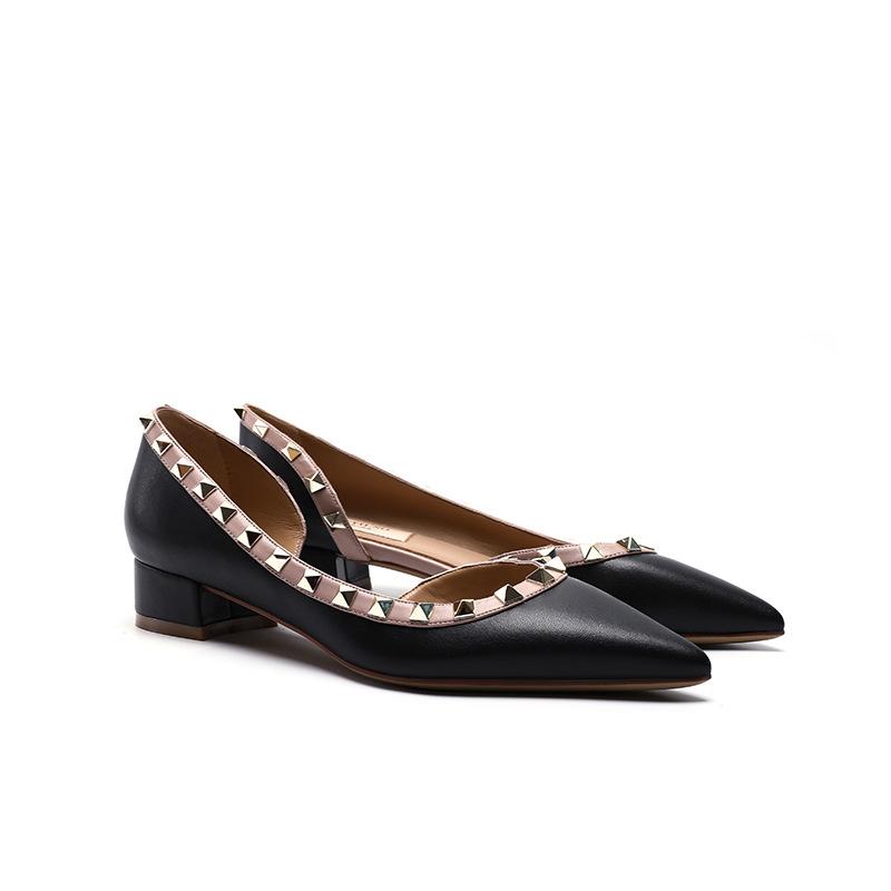 Новые туфли из лакированной кожи нюдового цвета с пустыми заклепками по бокам, с острым носком и толстым каблуком, туфли-лодочки, туфли на среднем каблуке, детская трендовая обувь