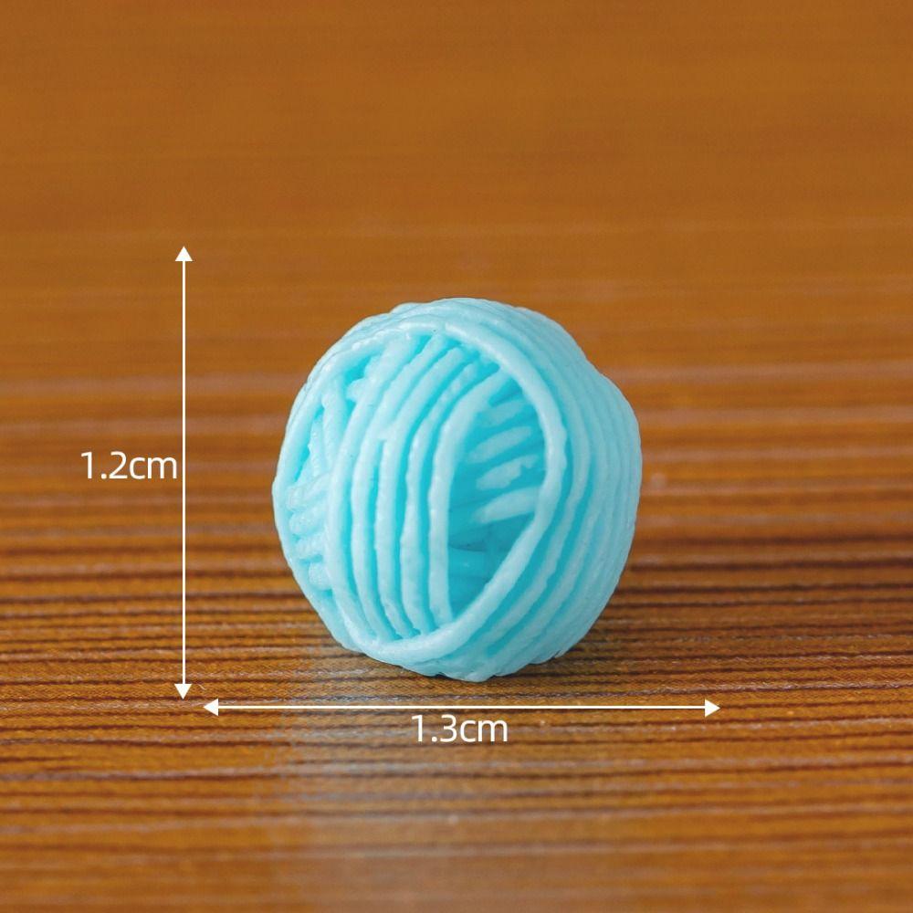 Party Supplies Cute Mini Cat Figurines DIY Resin Crafts Cat Statue Cartoon Kitten Figurines Miniature Car Accessories