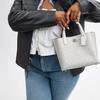 Coach Willow 24 Сумка-тоут из покрытого холста с принтом логотипа Женская сумка-тоут Меловой-белый C8562-LHXUN