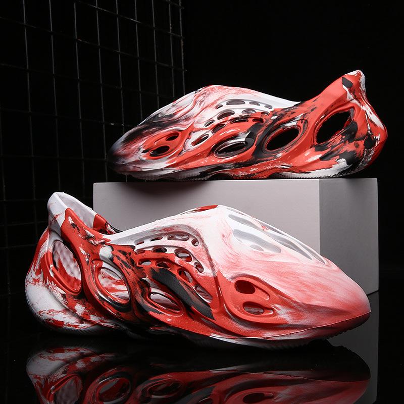 Новые летние мужские туфли, повседневные дышащие пляжные сандалии, тапочки, шлепанцы на танкетке, камуфляжные мужские шлепанцы, плоские, большие размеры 36-45