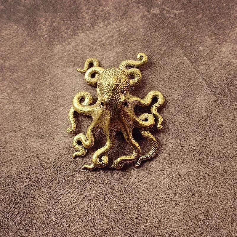 Hand Made Small Octopus Statue Metal Brass Tea Pet Table Ornament Lucky Home Decorations Accessories Chinese Tea Set Craft Gift