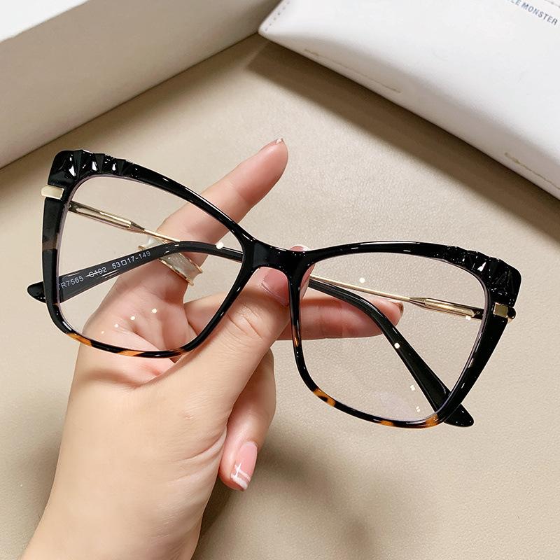 New Fashion Trend Cat Eye Anti Blue Light Optical Glasses Frames Women Crystal Cut Fashion Computer Eyeglasses