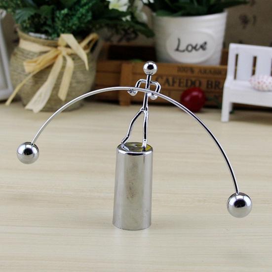 Мини Баланс Маятник Человек Металл Тяжелая Атлетика Утюг Неваляшка Колыбель Игрушка Домашний Декор