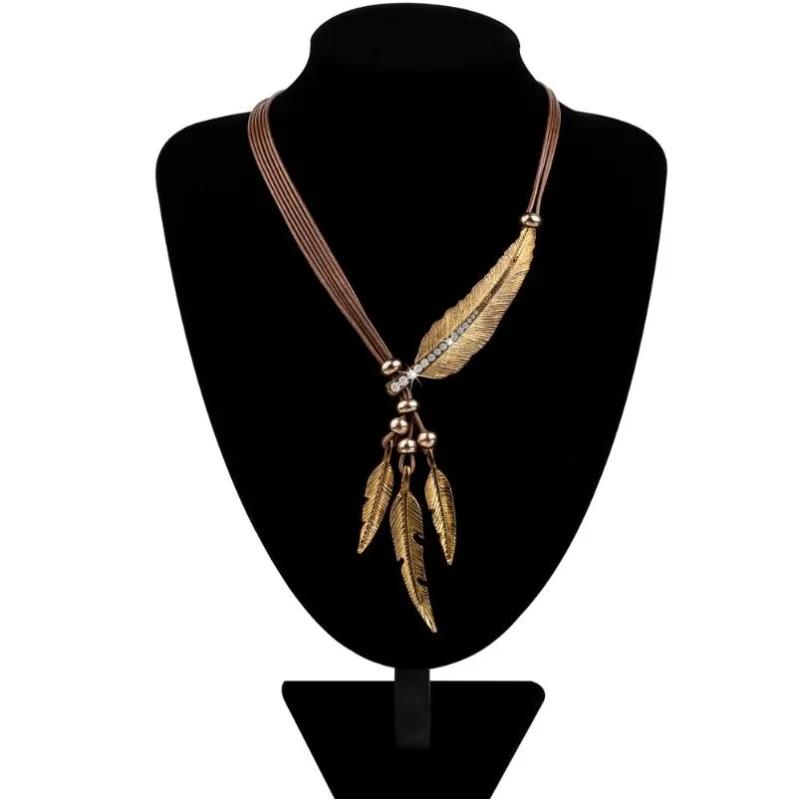 Boho Feather Decor Choker Necklace Vintage Rope Chain Ethnic Style for Women Necklace Accessories
