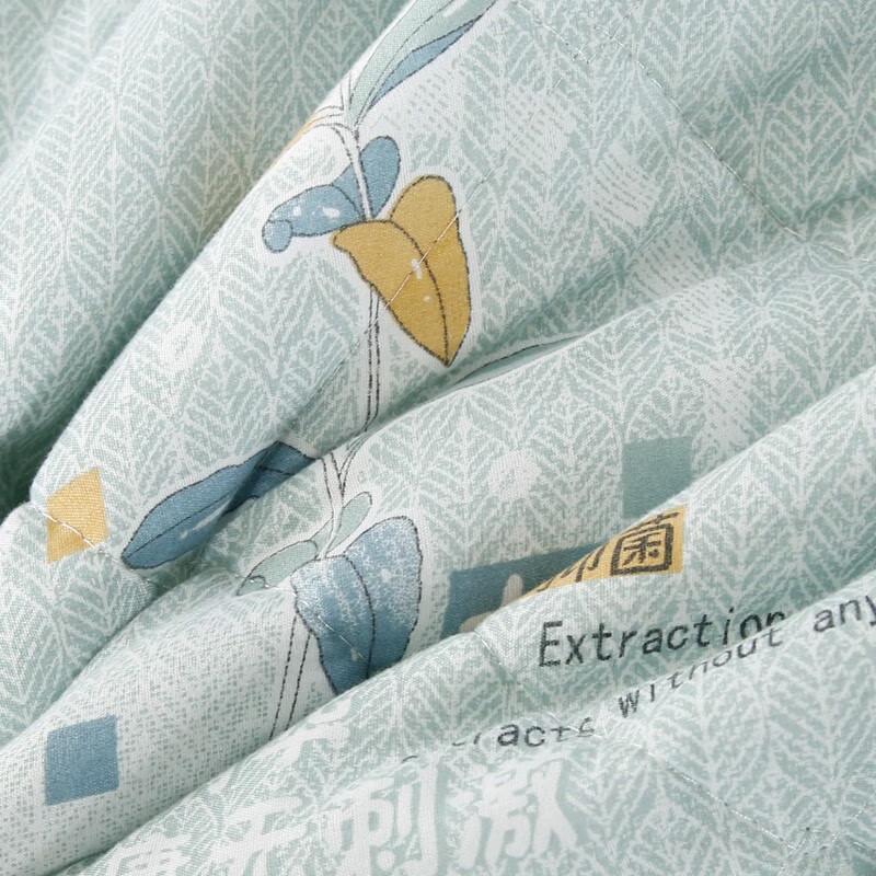 Herbal Sleep Enhancing Summer Quilt