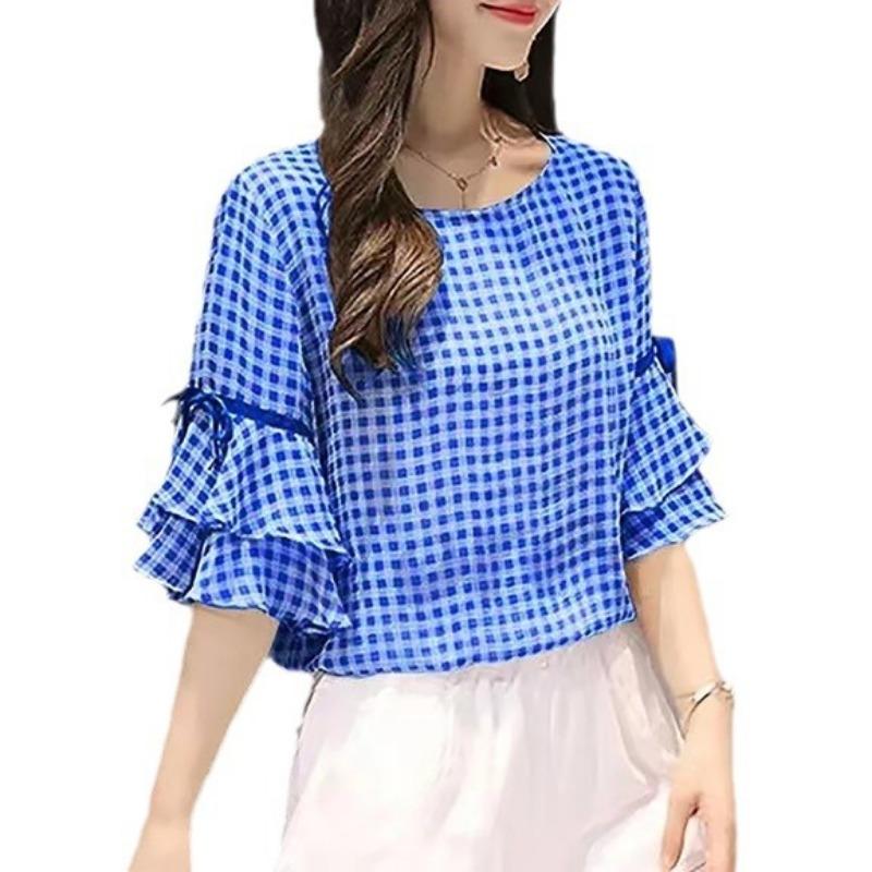 Женская праздничная клетчатая рубашка с оборками на рукавах