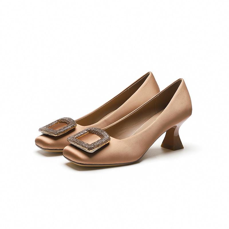 Туфли на высоком каблуке с квадратной головкой из атласа, женские новые туфли на тонком каблуке, однотонные женские туфли со стразами и квадратной пряжкой