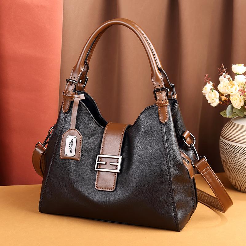New European and American Retro Fashion Meniscus Baguette Bag Portable Messenger Large-capacity Compartment Female Bag