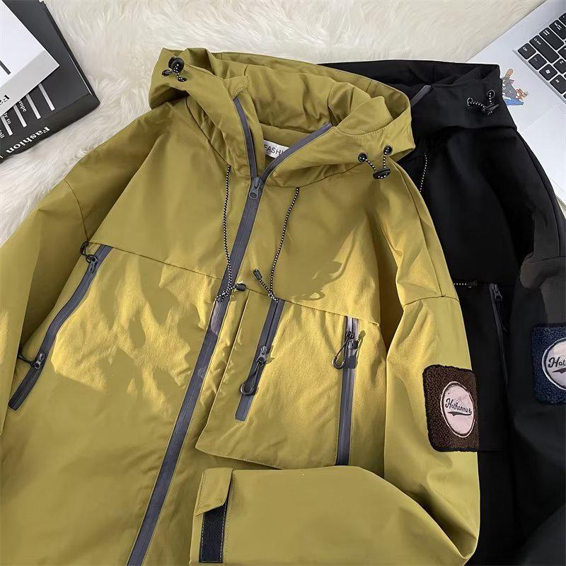 Men's Trendy Waterproof Mountain Windbreaker Jacket - Functional, Loose-Fit Outdoor Mountaineering and Workwear Style
