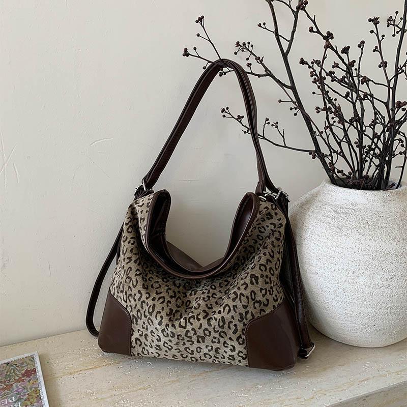Casual Large-capacity Leopard Print Bag Women's Versatile Commuter Double Shoulder Back Bag Single Shoulder Messenger Bag