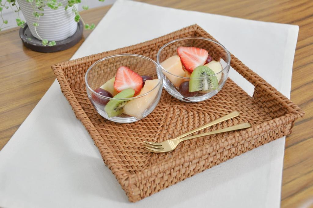Sakai Sangyo Rattan Square Tray (23.5cm) Bread Basket, Rattan Tray