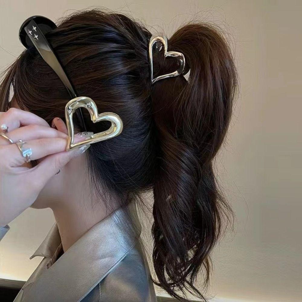 Hollow Love Heart Metal Hair Claw Y2k Geometric Shark Clip Sweet Ponytail Claw Clip Girl