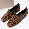 Fashion Plus Size Spring and Autumn 2024 New Women's Flat Shoes Fashionable, Comfortable Outdoor Leopard Pattern Flat Heels Slip On