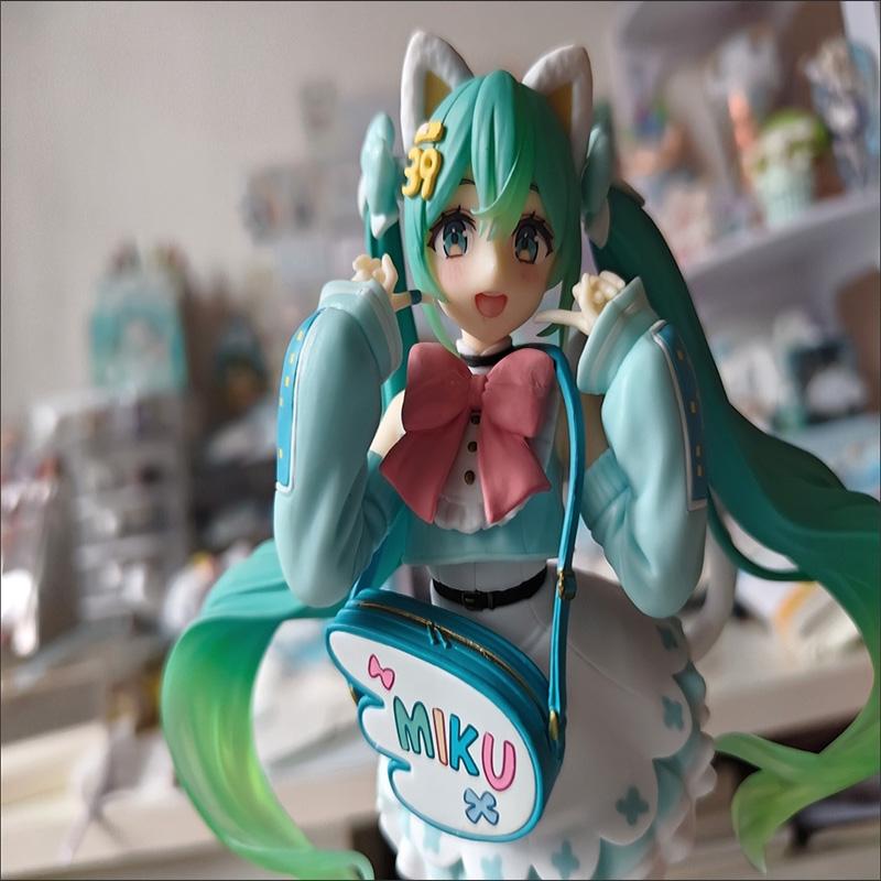 19 см В наличии Taito Fancy Ver Хацунэ Мику Модная фигурка Аниме фигурка Модель Коллекционная фигурка Игрушки для детей