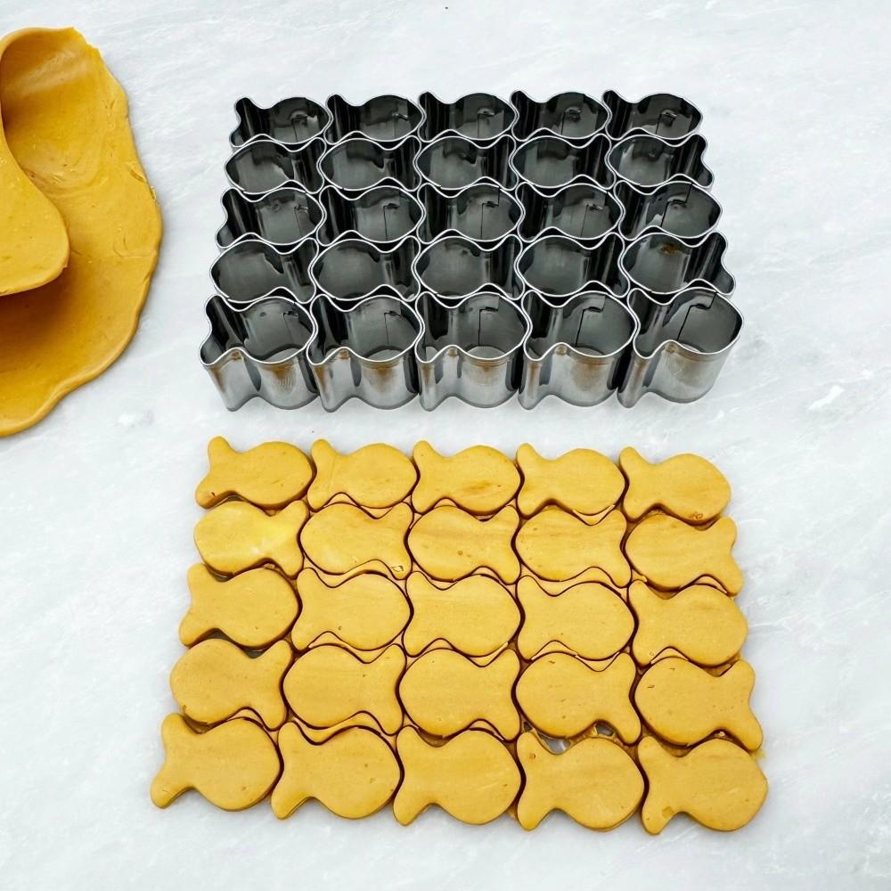Non-Stick Fish Shaped Baking Mold Stainless Steel Biscuit Cutters Fondant Cookie Cutter Kitchen