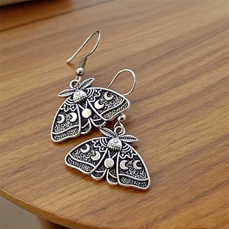 Vintage Gothic Moth Pendant Earrings For Women Men Ethnic Style Fashion Creative Ear Hook Jewelry Gift