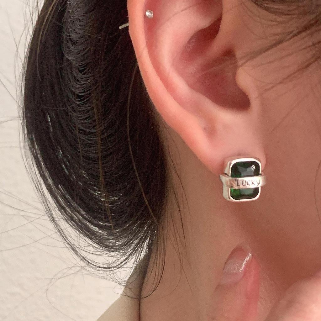 Высококачественные серьги Dongdaemun Luxe Diamond: Нишевый дизайн с иглой из серебра 925 пробы