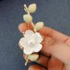 Vintage Freshwater Pearl Temperament Plum Blossom Brooch Shell Flower Brooch Shawl Cheongsam Pin Accessories