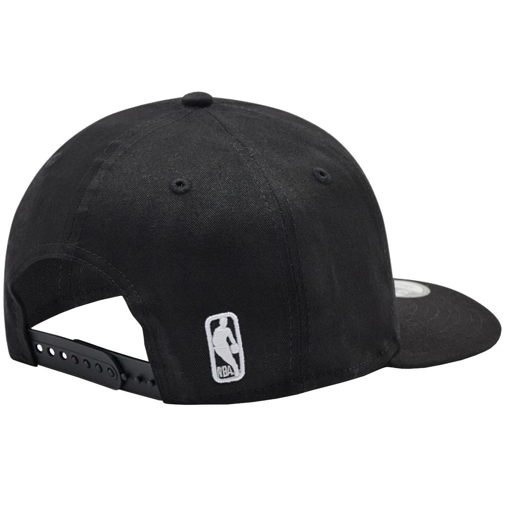 New Era 9FIFTY Los Angeles Lakers Snapback Cap, Mens Black Cap