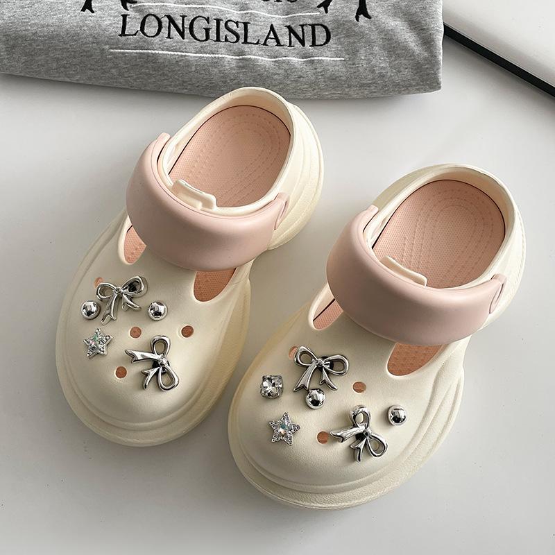 One Foot Steps On Shit Feeling Thick-soled Hole Shoes Women's 2025 New Summer Wear Non-slip Soft-soled Heightening Bag Head Slippers